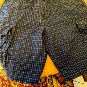 Old Navy Men’s shorts size 34 excellent worn once